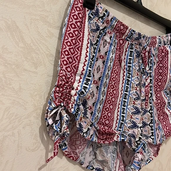 Pink Republic White Pink Blue Tribal Print Soft Shorts Size S - Picture 2 of 7